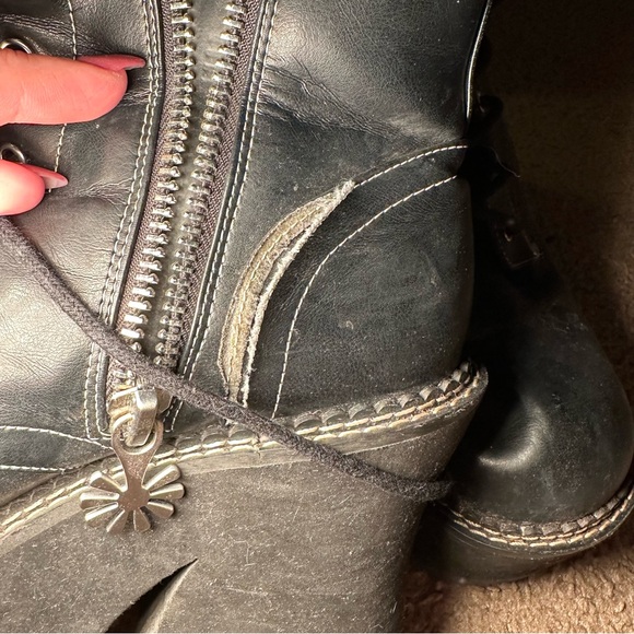 Dolls Kill Delia's Platform Combat Boots - Picture 3 of 4